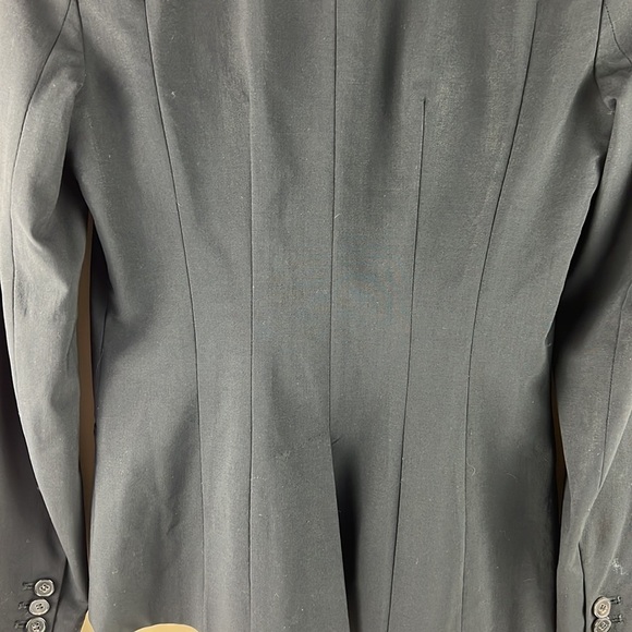 Aritzia Babaton Fitted Black Blazer - Picture 11 of 15